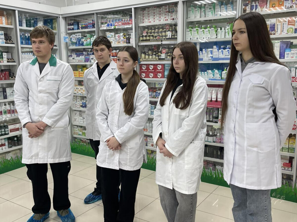 Проведено практичне заняття з освітньої компоненти «Вступ до фаху» на базі роботизованої аптеки ТОВ «АПТЕКА НИЗЬКИХ ЦІН ПОЛТАВА».